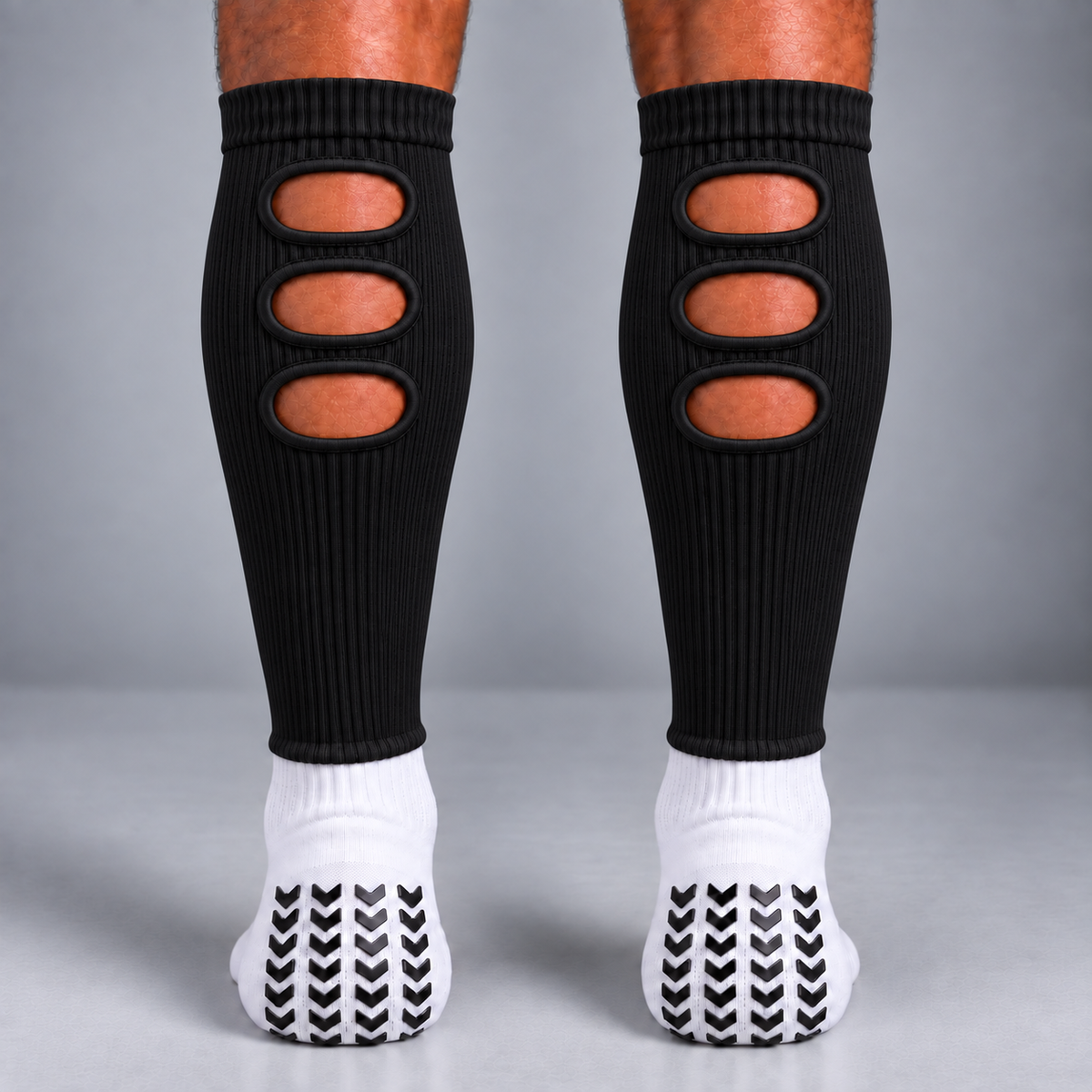Foundation Bundle in Black with Aero sleeves, back view showing the calf vents