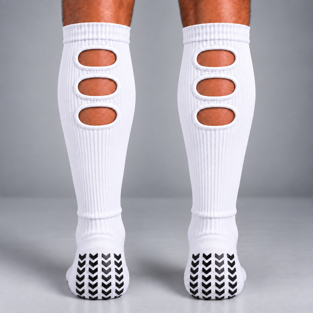 Foundation Bundle in White with Aero sleeves, back view showing the calf vents